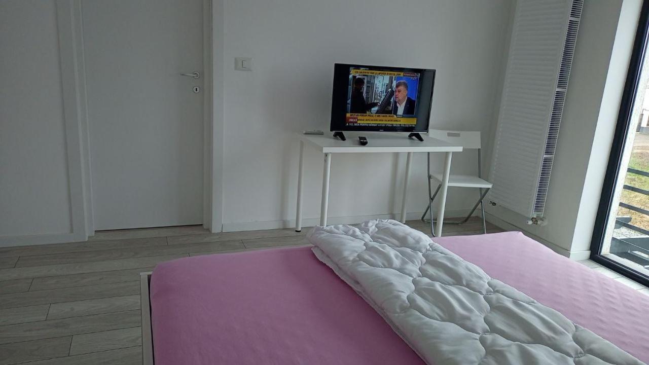 Joygate Entire Villa Отопени Екстериор снимка