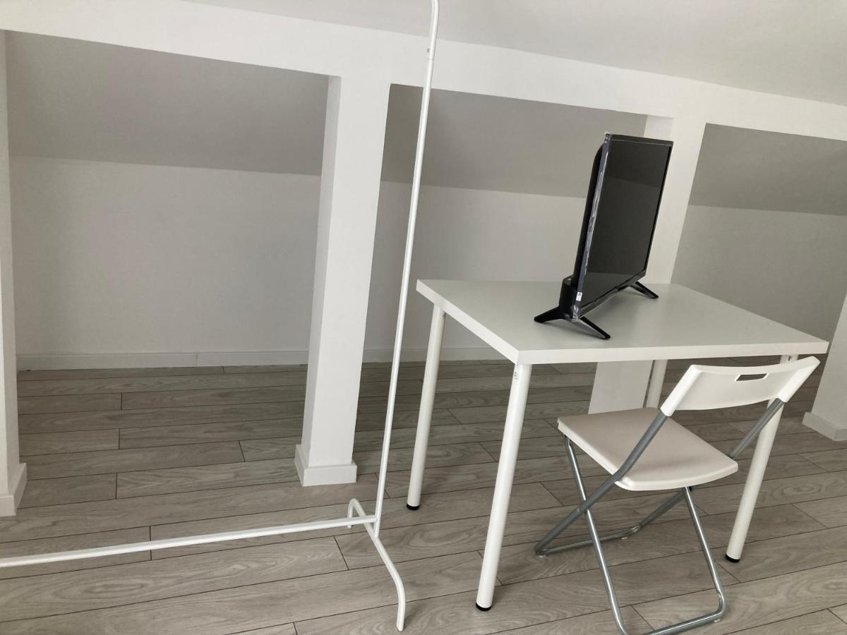 Joygate Entire Villa Отопени Екстериор снимка