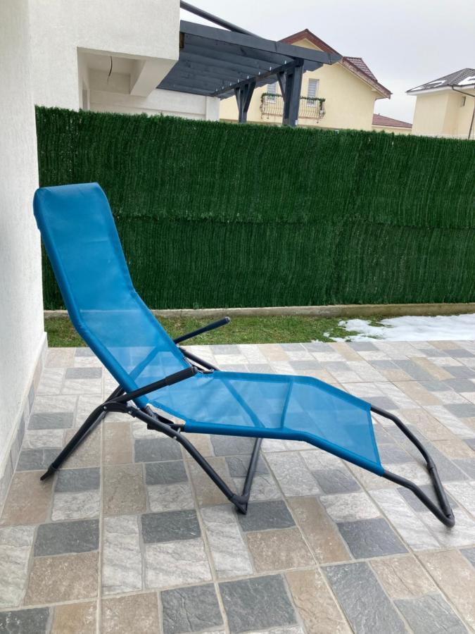 Joygate Entire Villa Отопени Екстериор снимка