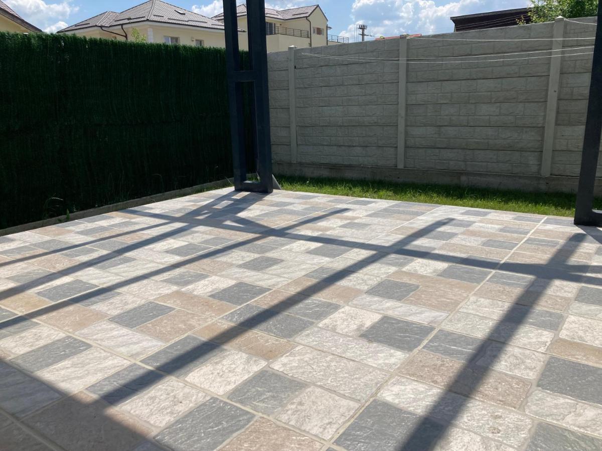 Joygate Entire Villa Отопени Екстериор снимка