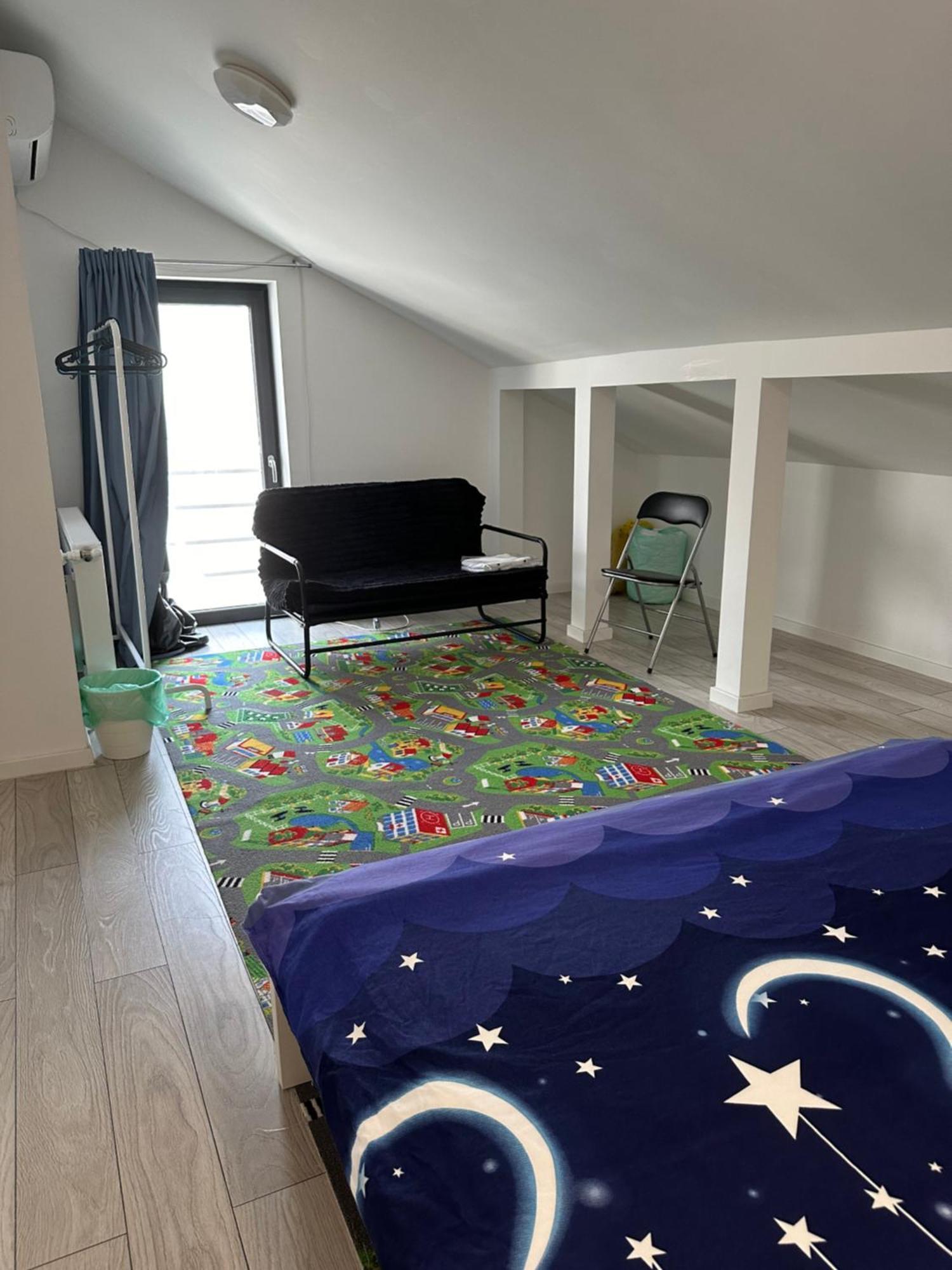 Joygate Entire Villa Отопени Екстериор снимка